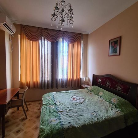 Hotel Camellia Kutaisi Esterno foto